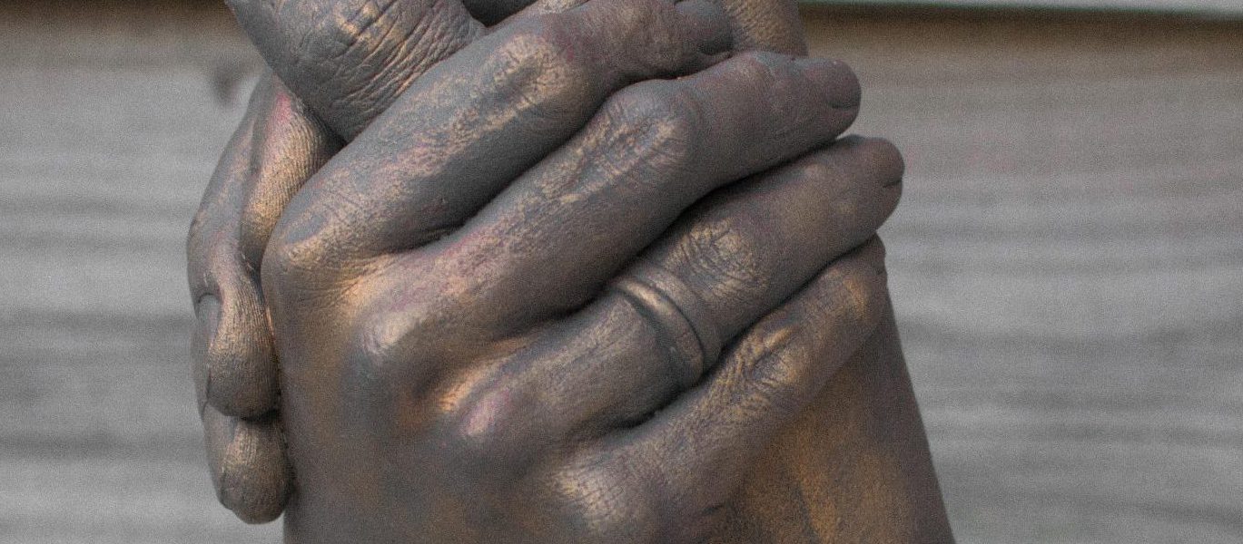 Bodycasting Friesland ByFem Nederland handbeeld trouwen bruiloft liefde geluk