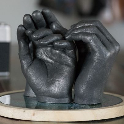 Bodycasting Lifecasting 3D handbeeld geluk verdriet liefde rouw Friesland Groningen Denthe BodycastingByFem rijkdom