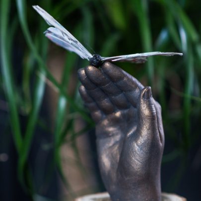 Bodycasting Lifecasting 3D handbeeld geluk verdriet liefde rouw Friesland Groningen Denthe BodycastingByFem vlindertje zoon kinderen