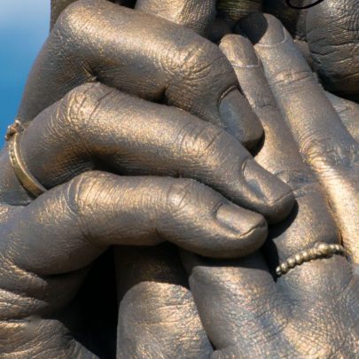 Bodycasting Friesland ByFem handbeeld afscheid liefde love 3d dochters moeder tastbare herinnering voor voor altijd in het hart