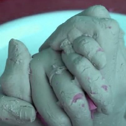 DIY VS PRO Bodycasting Friesland Lifecasting handbeeld 3d